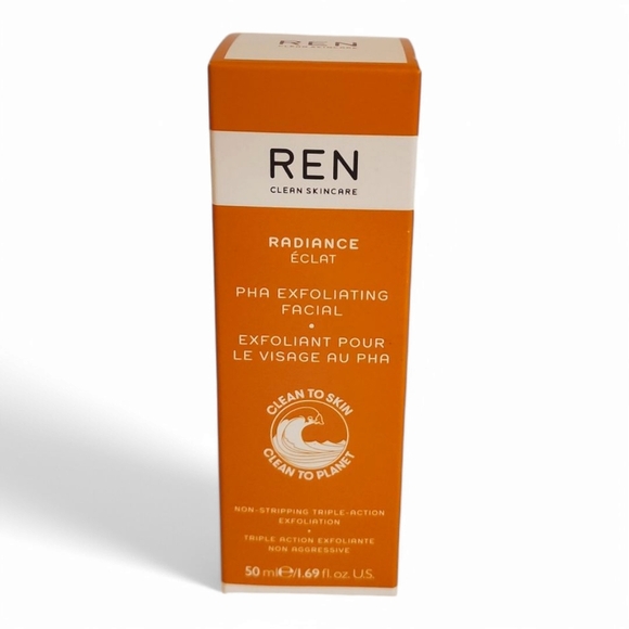 REN Radiance PHA Exfoliating Facial - Picture 2 of 4